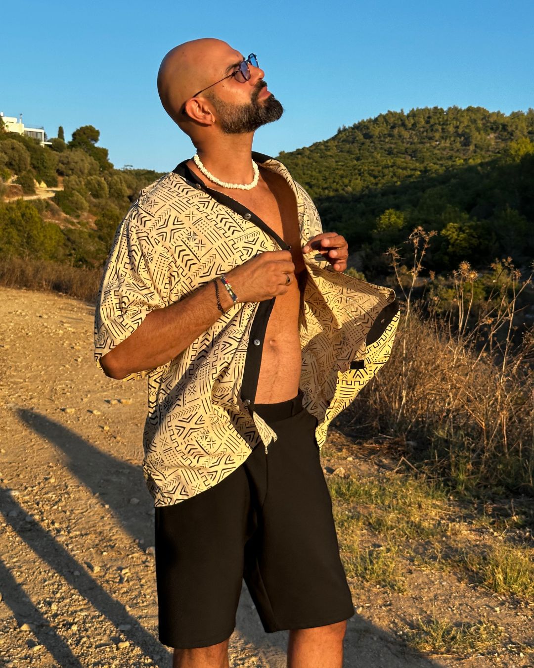 מכופתרת יוניסקס-> שחור לבן