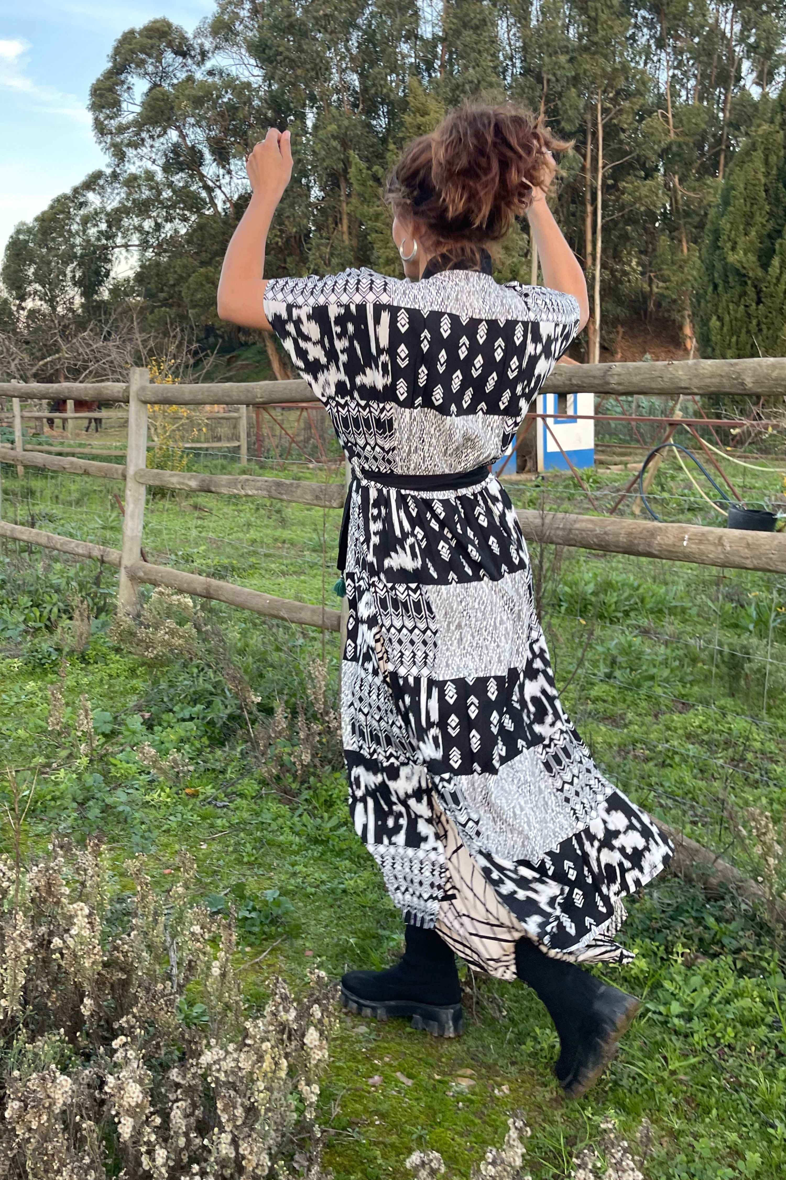 Ella Kimono Dress ✦ Noir Print