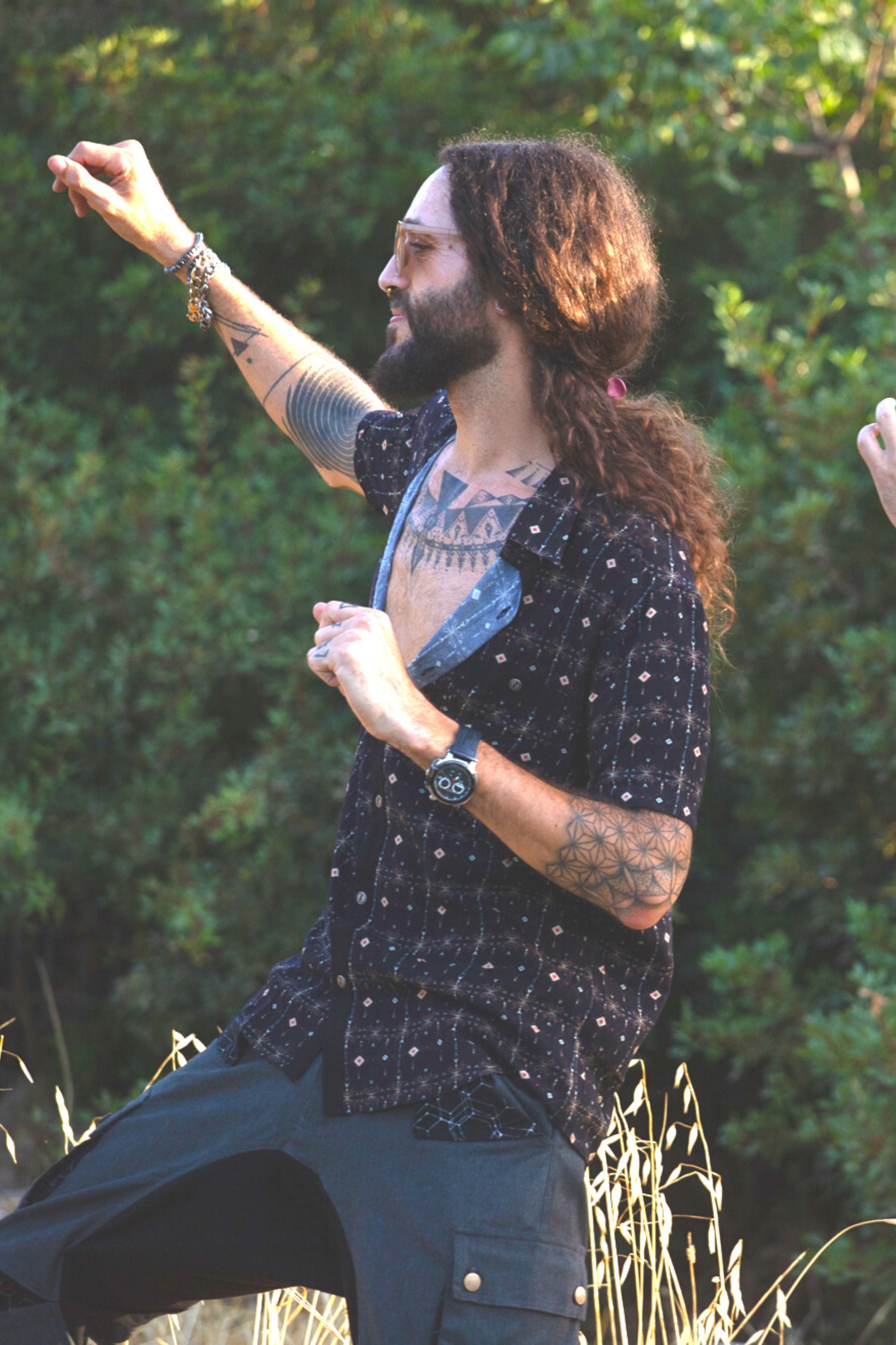 מכופתרת גברים->זיקוקים