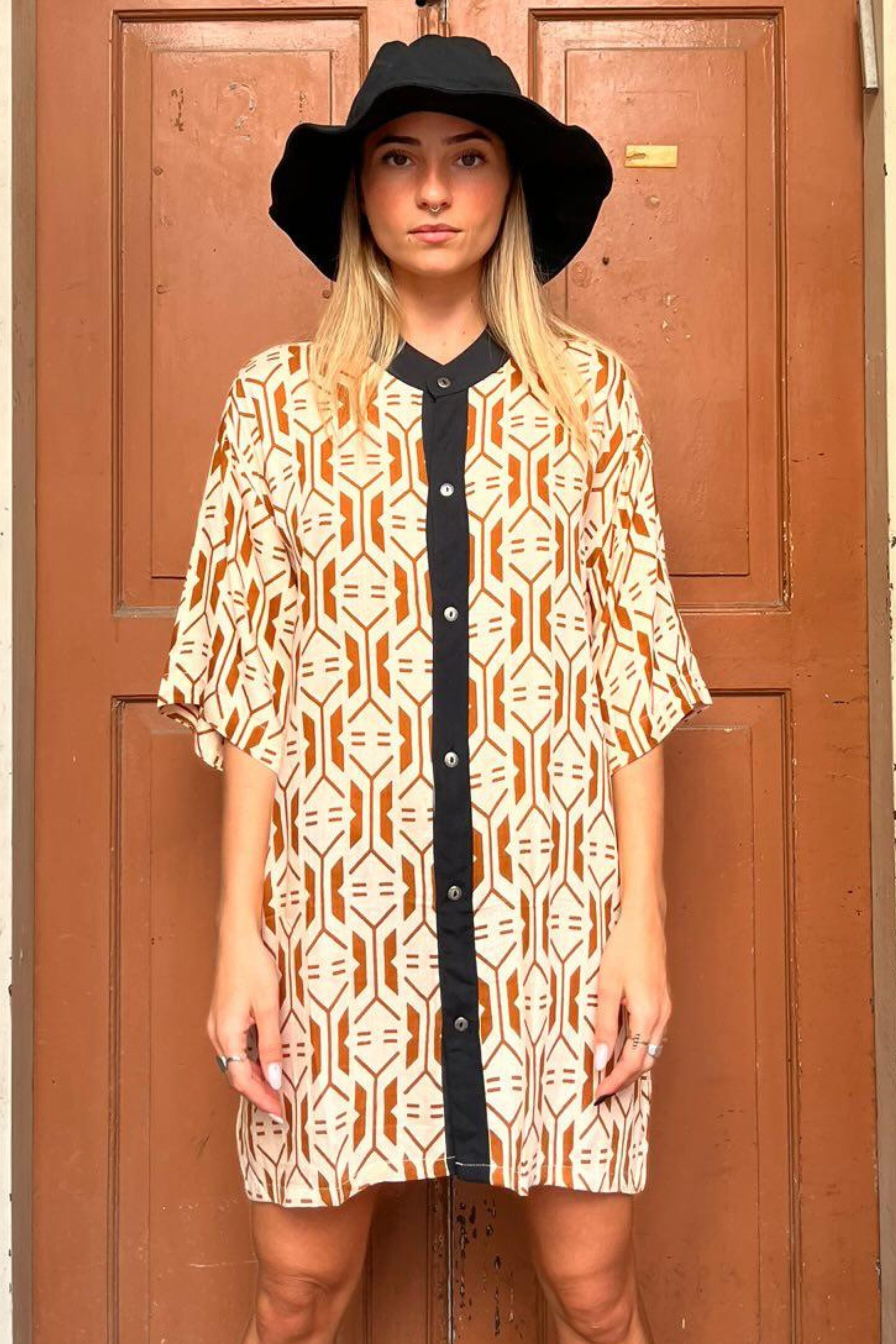 מכופתרת יוניסקס->גאו פרינט