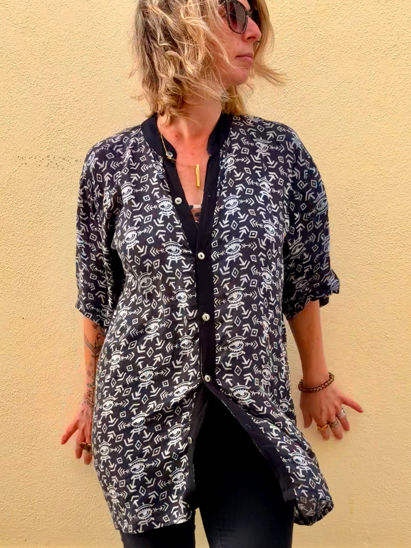 Unisex Button Shirt --> BW Faluja Print