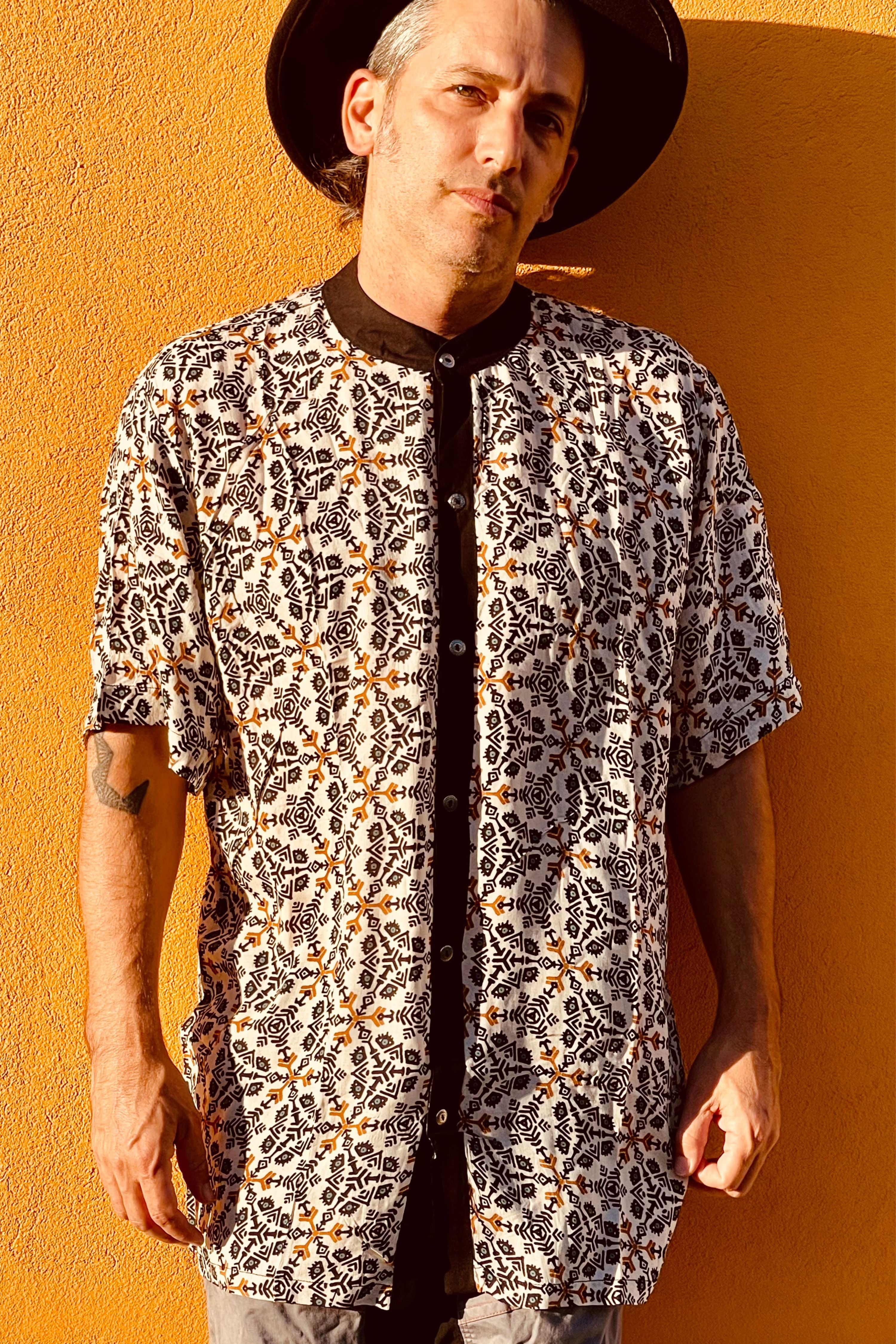 מכופתרת יוניסקס->גאו פרינט