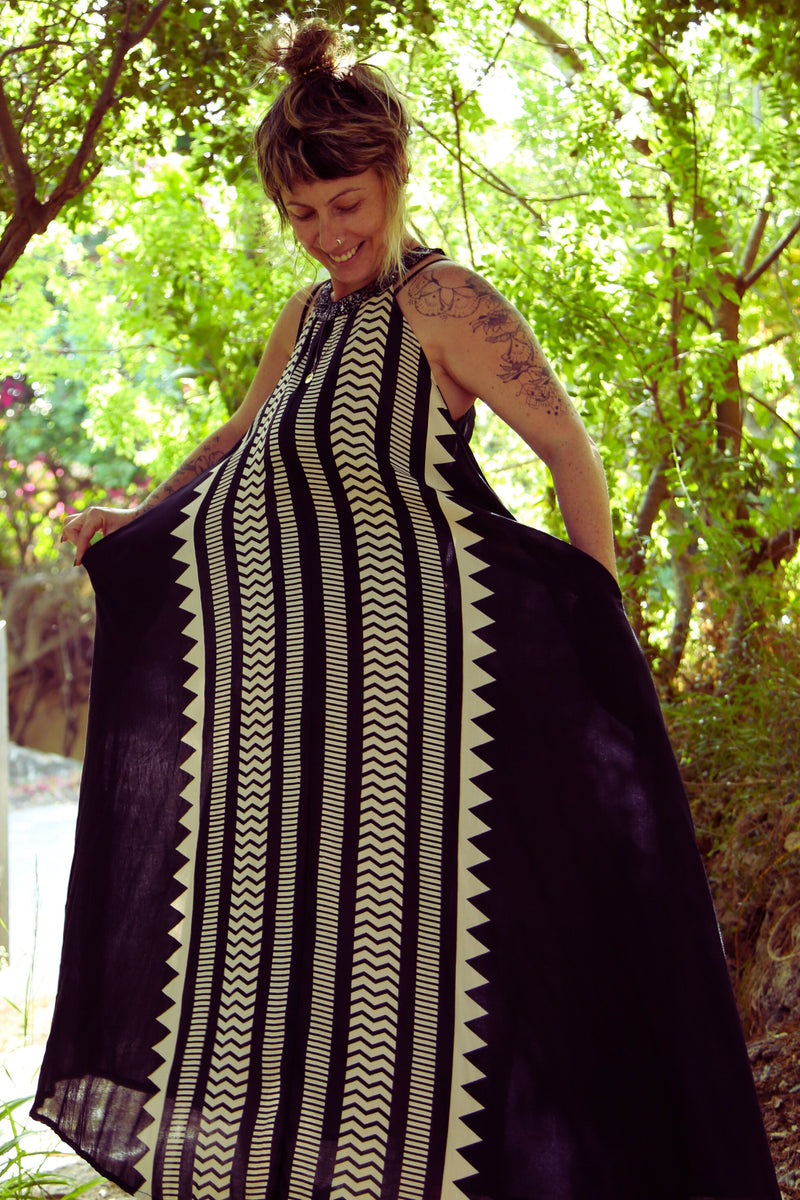 Nina maxi dress --> Tribal print