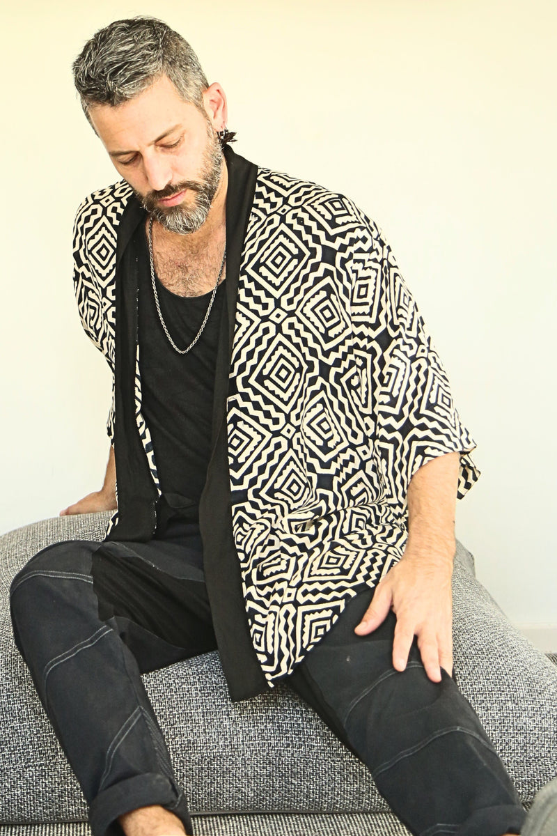 Short Men Kimono--> BW Print - Unisex