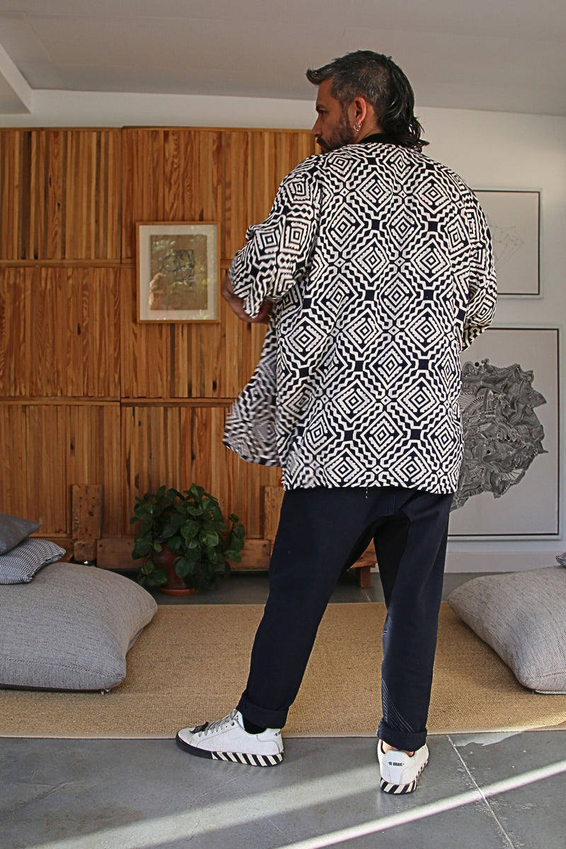 Short Men Kimono--> BW Print - Unisex