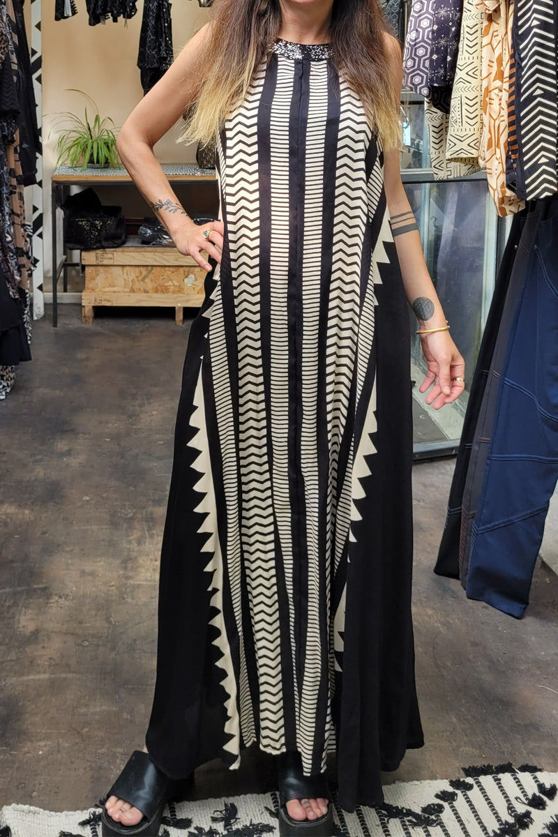 Nina maxi dress --> Tribal print