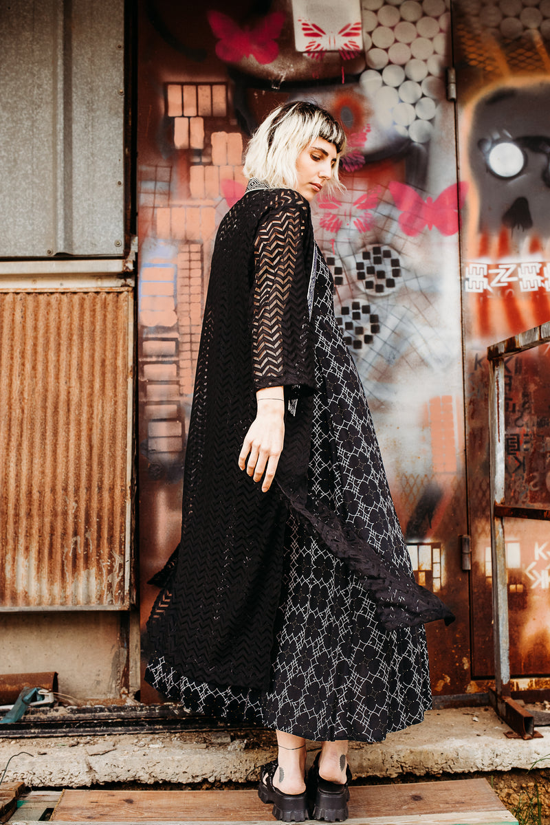 Urban Kimono --> BW