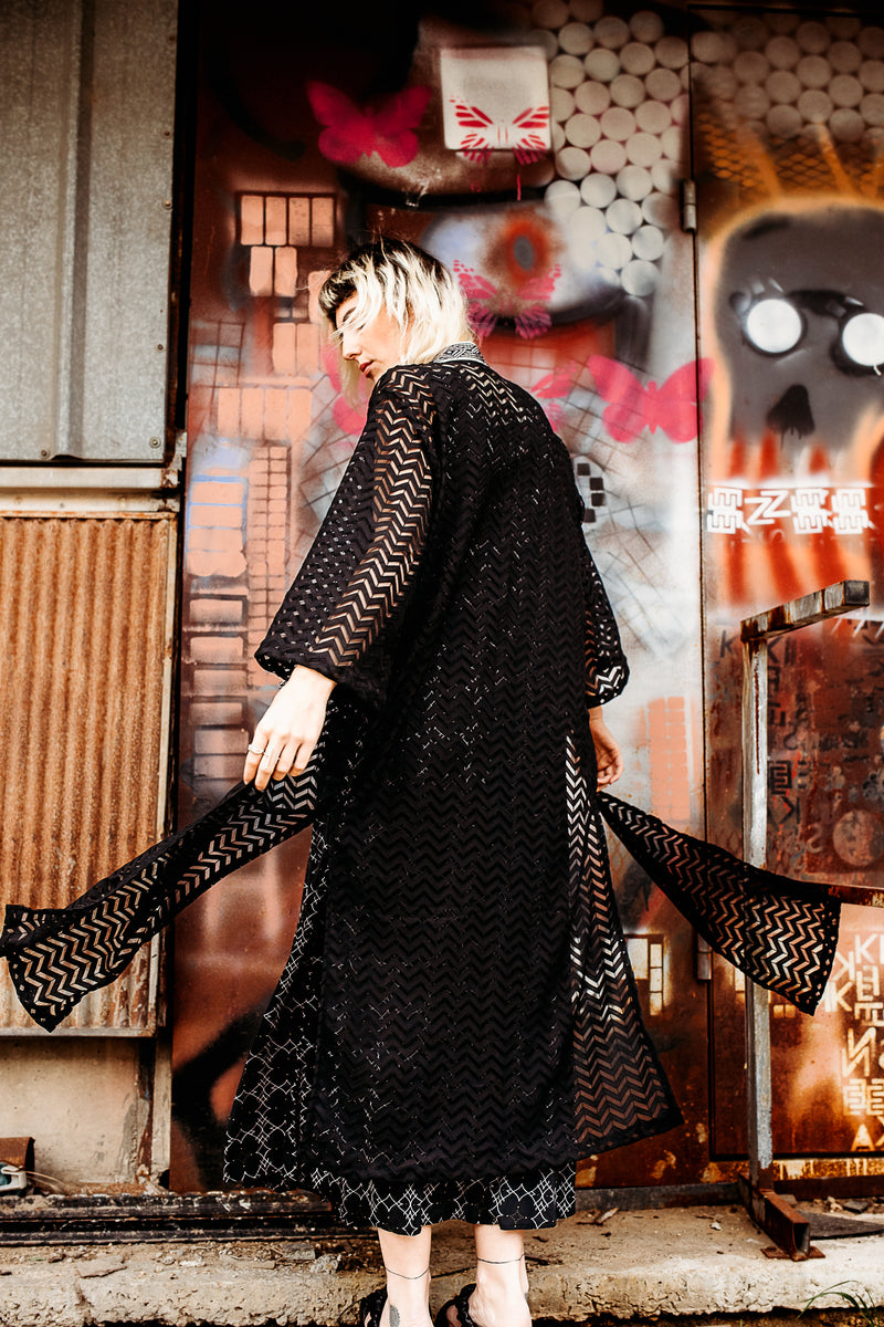 Urban Kimono --> BW