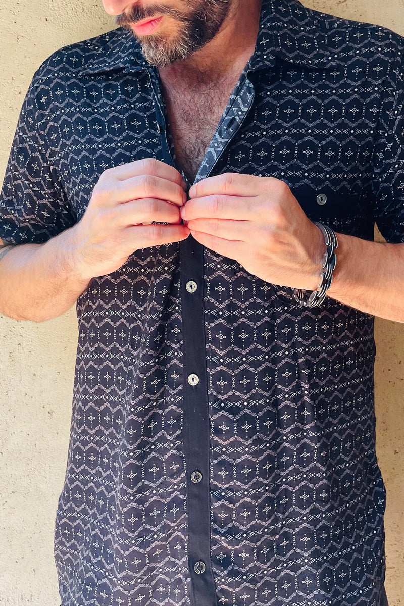 bold print button shirt