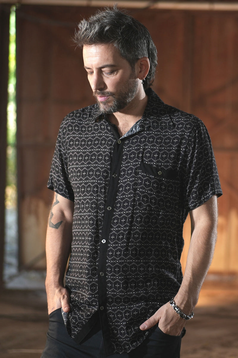 men's button shirt