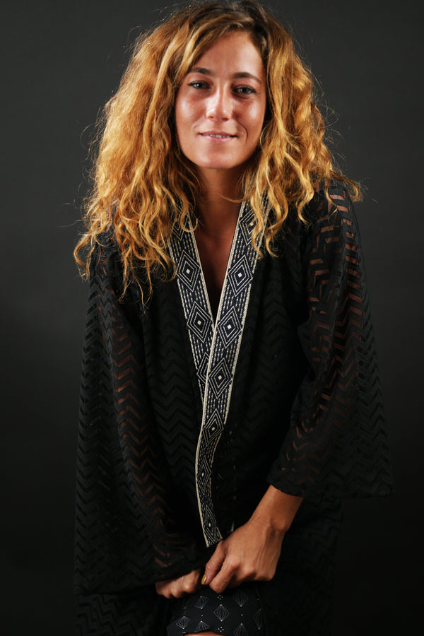 urban kimono in black